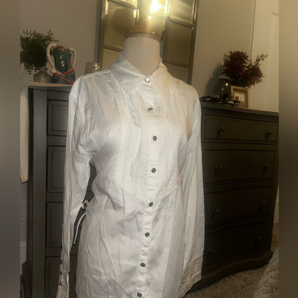 We The Free White Button-Up Blouse
